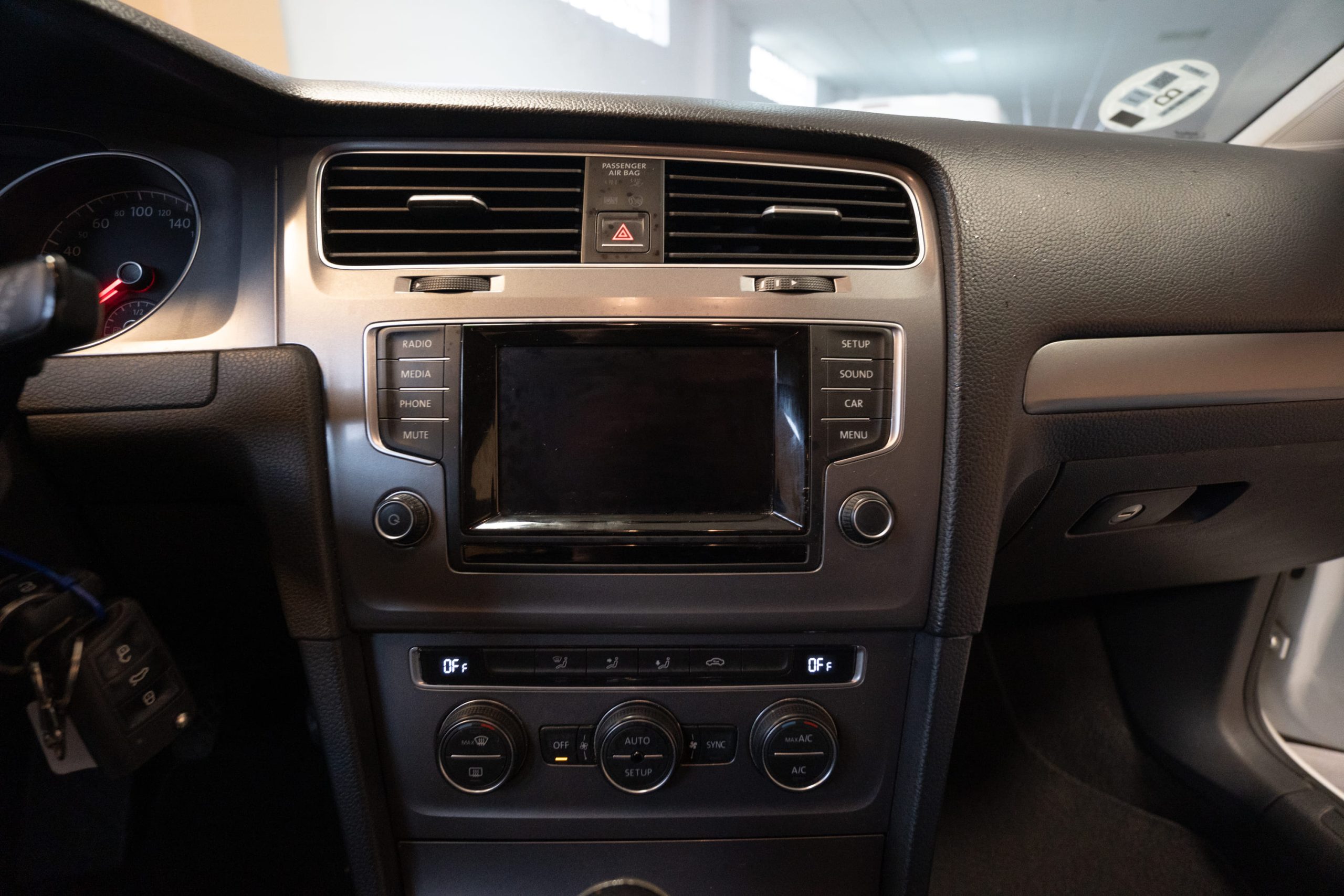 
								Volkswagen golf TDI lleno									