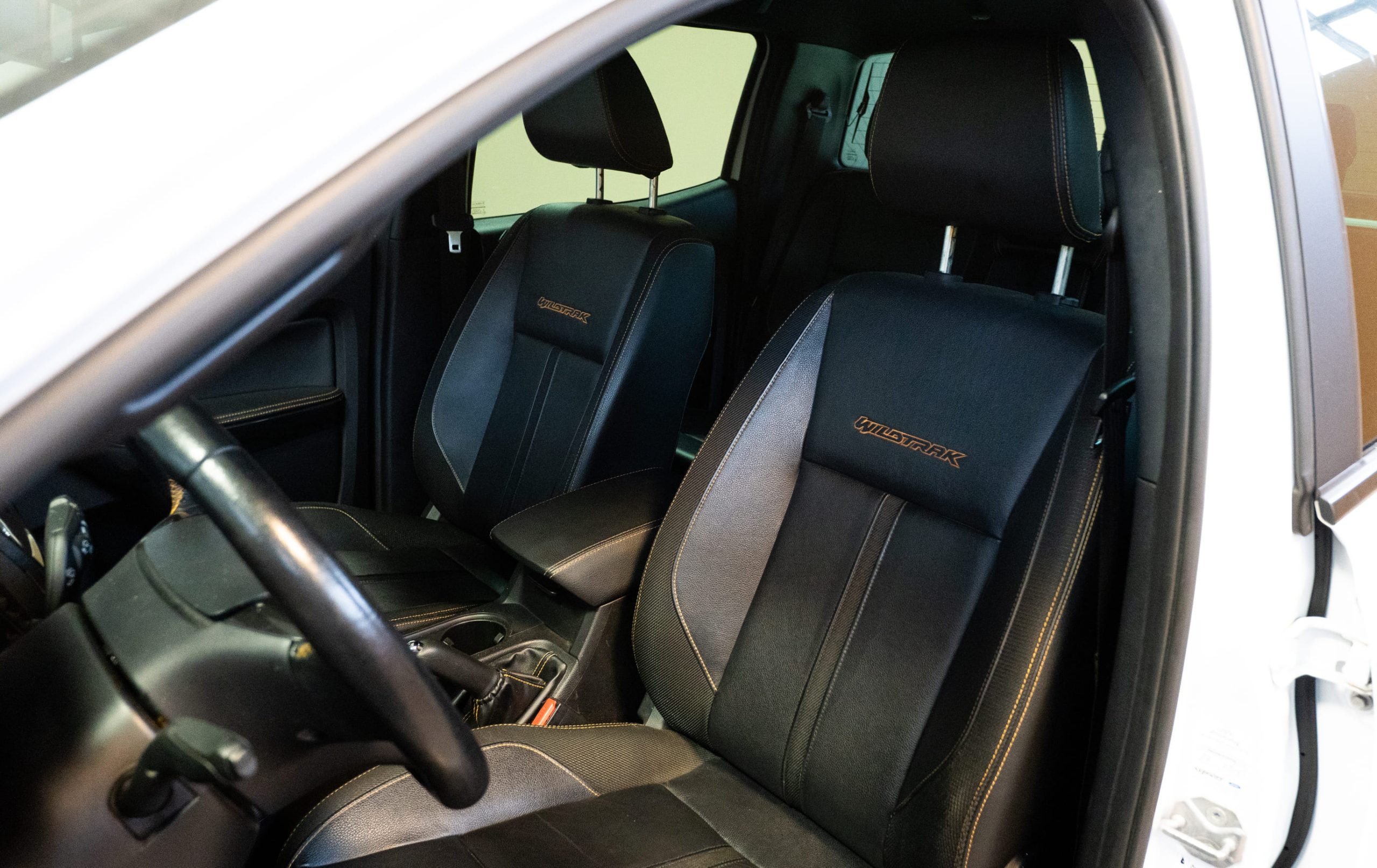 
								FORD Ranger Wildtrak lleno									