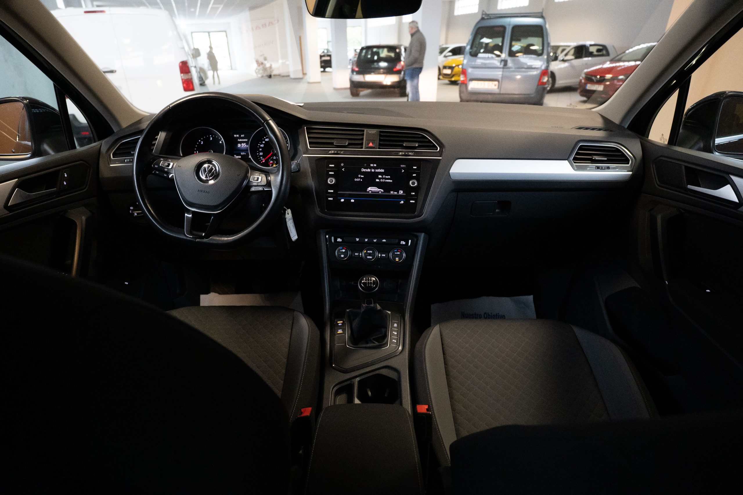 
								VOLKSWAGEN TIGUAN lleno									