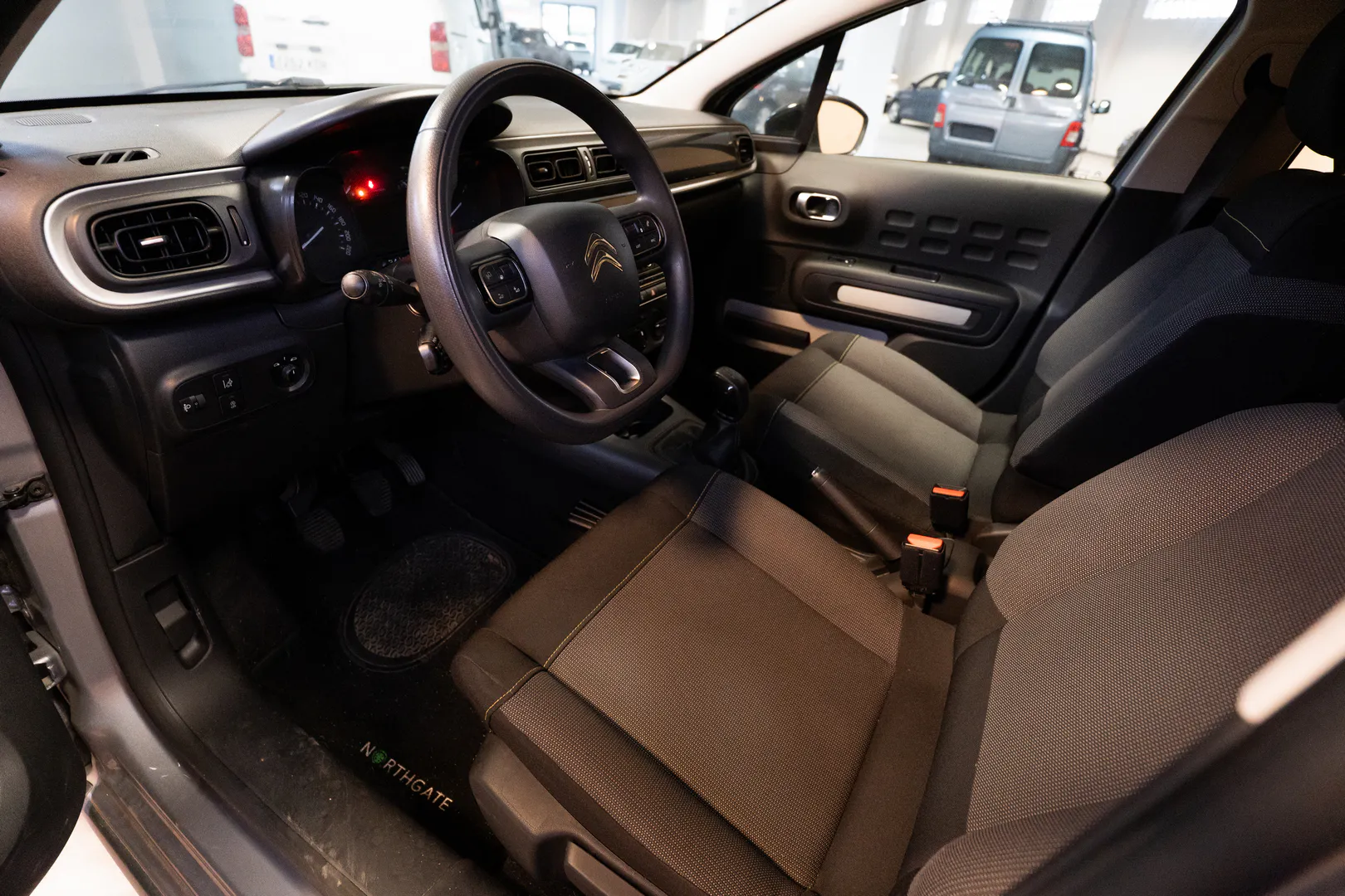 
										Citroën C3 lleno									