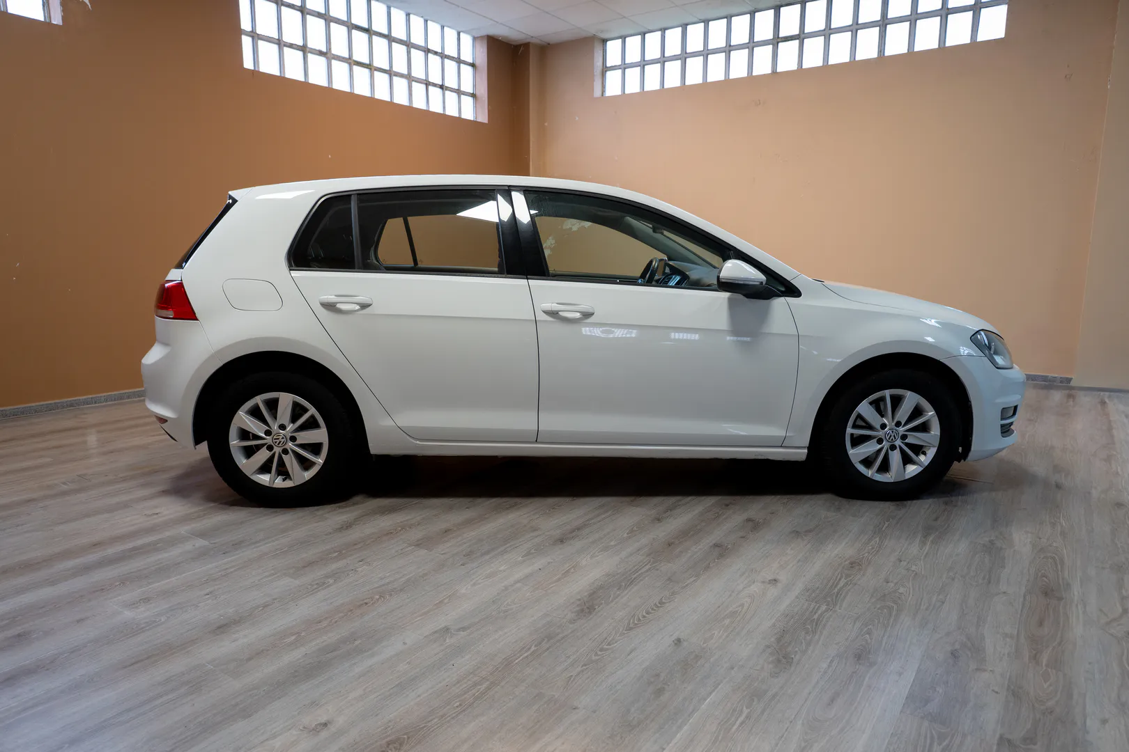 
								Volkswagen golf TDI lleno									