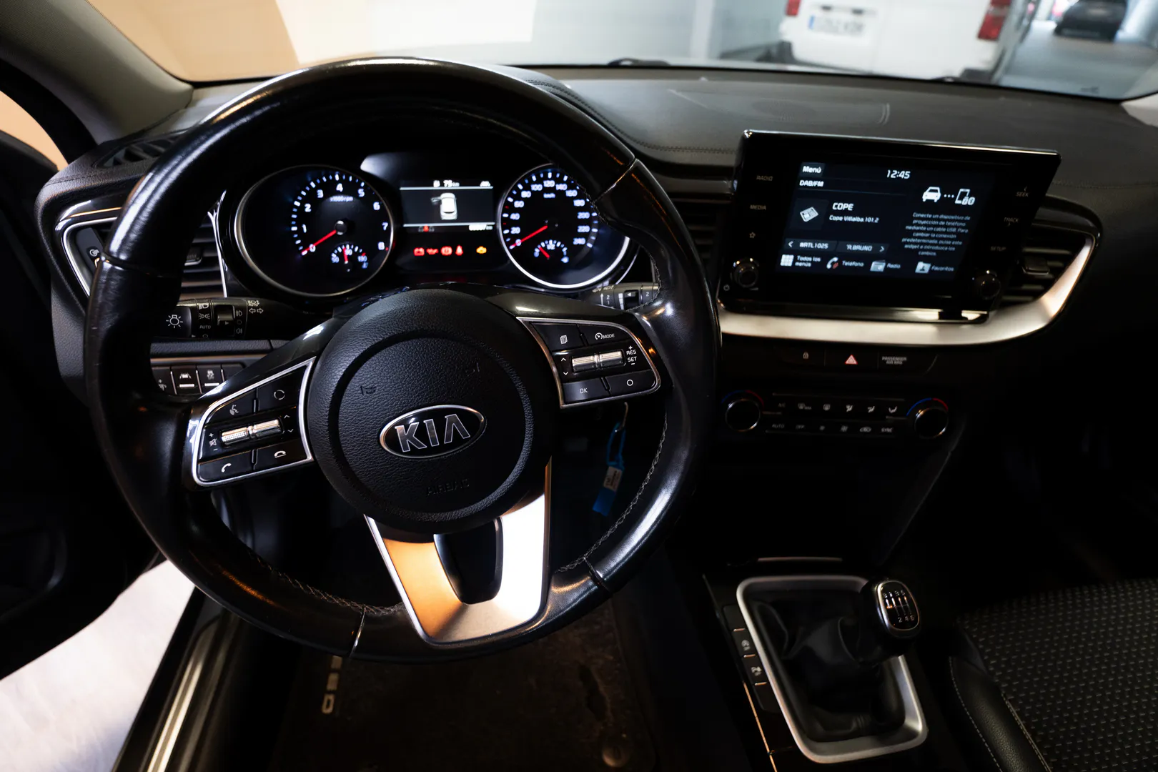 
								Kia Xceed lleno									