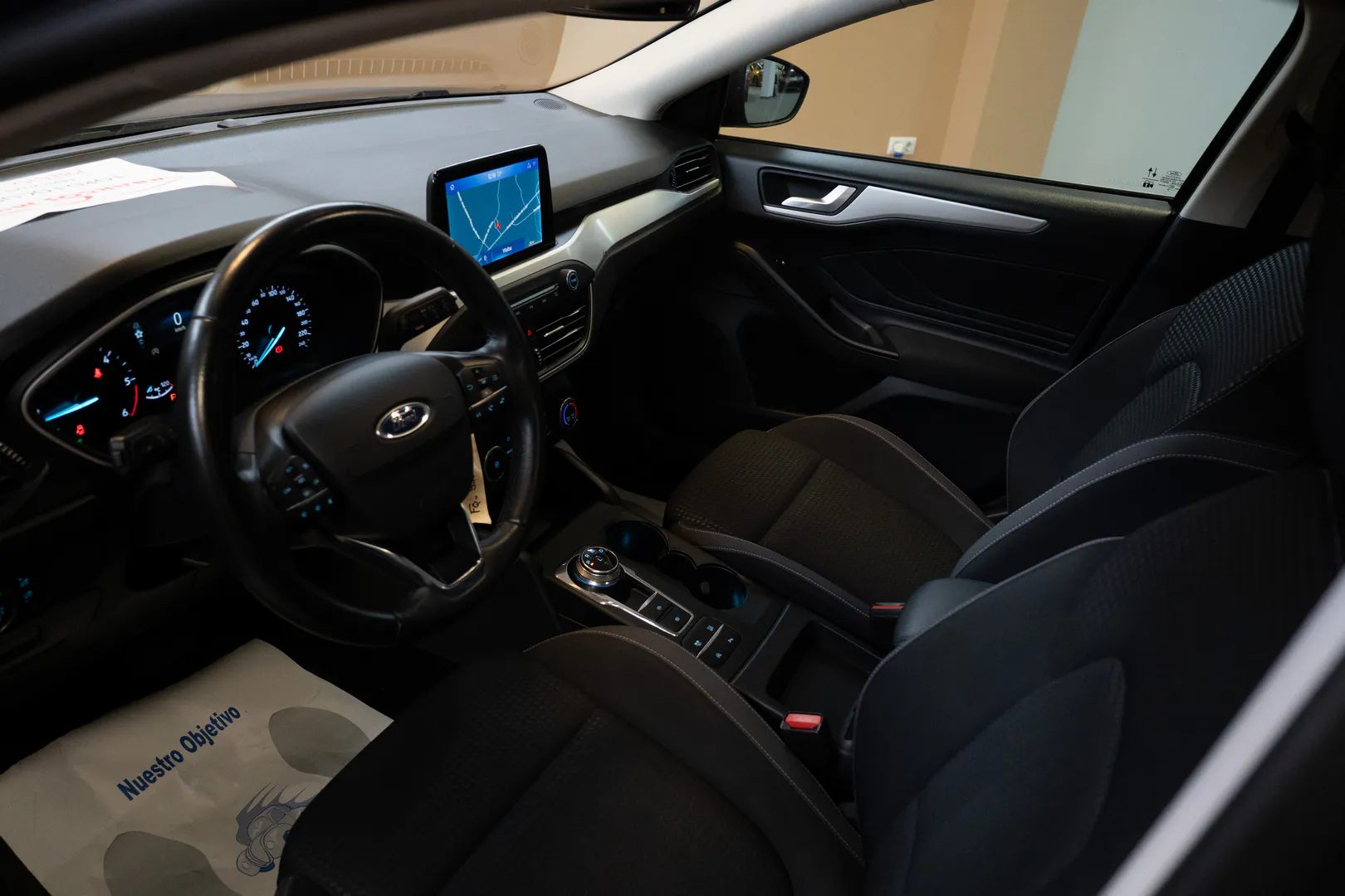 
								Ford Focus lleno									