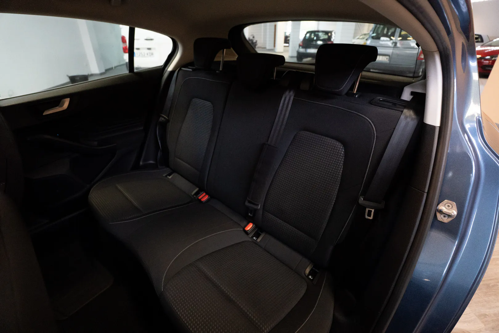 
								Ford Focus lleno									