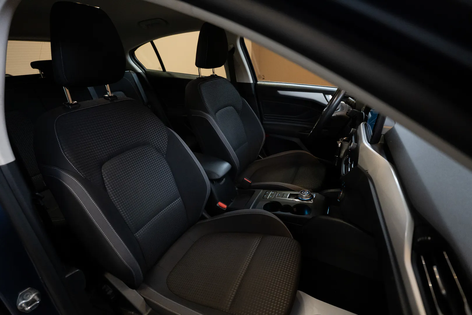 
								Ford Focus lleno									