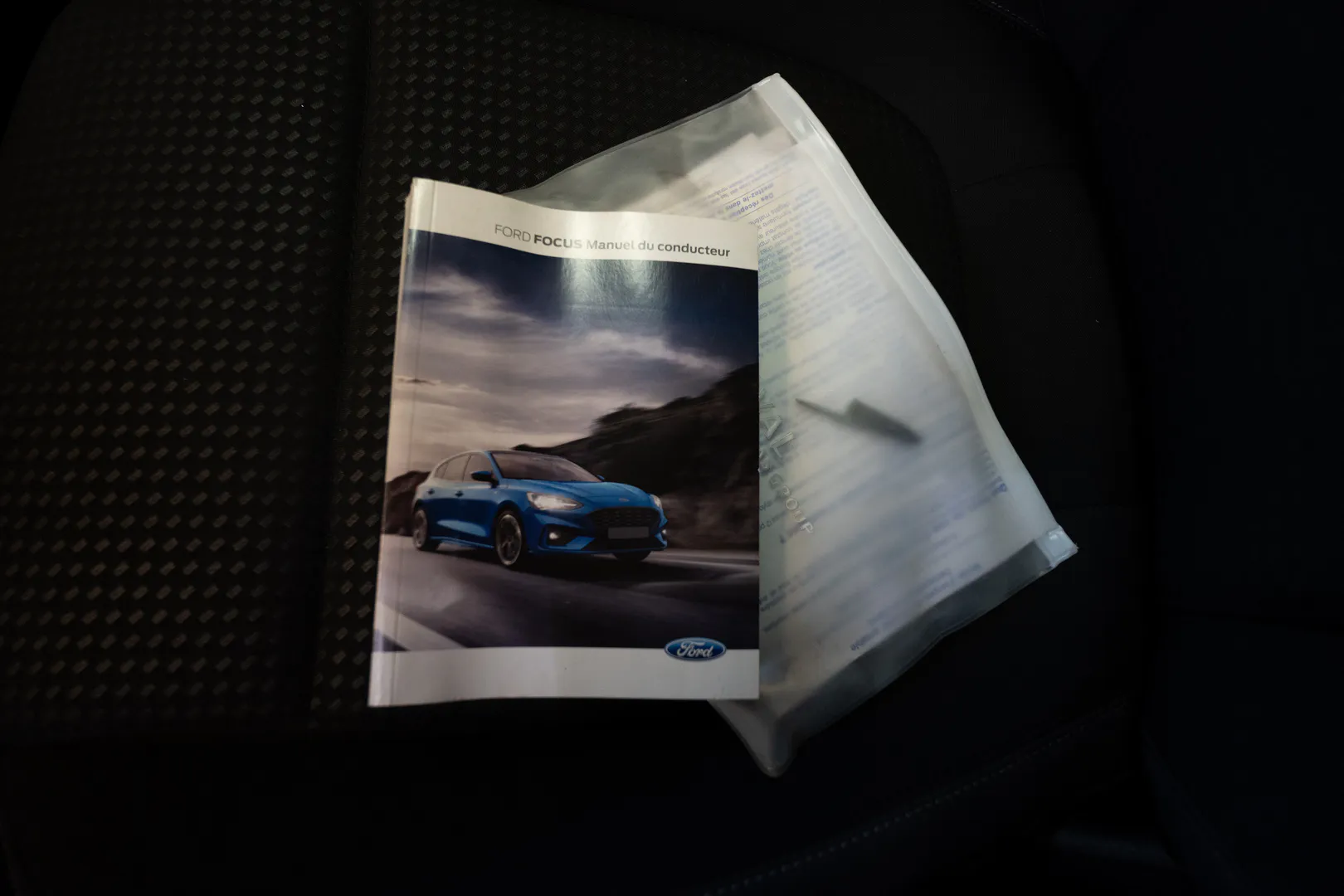 
								Ford Focus lleno									