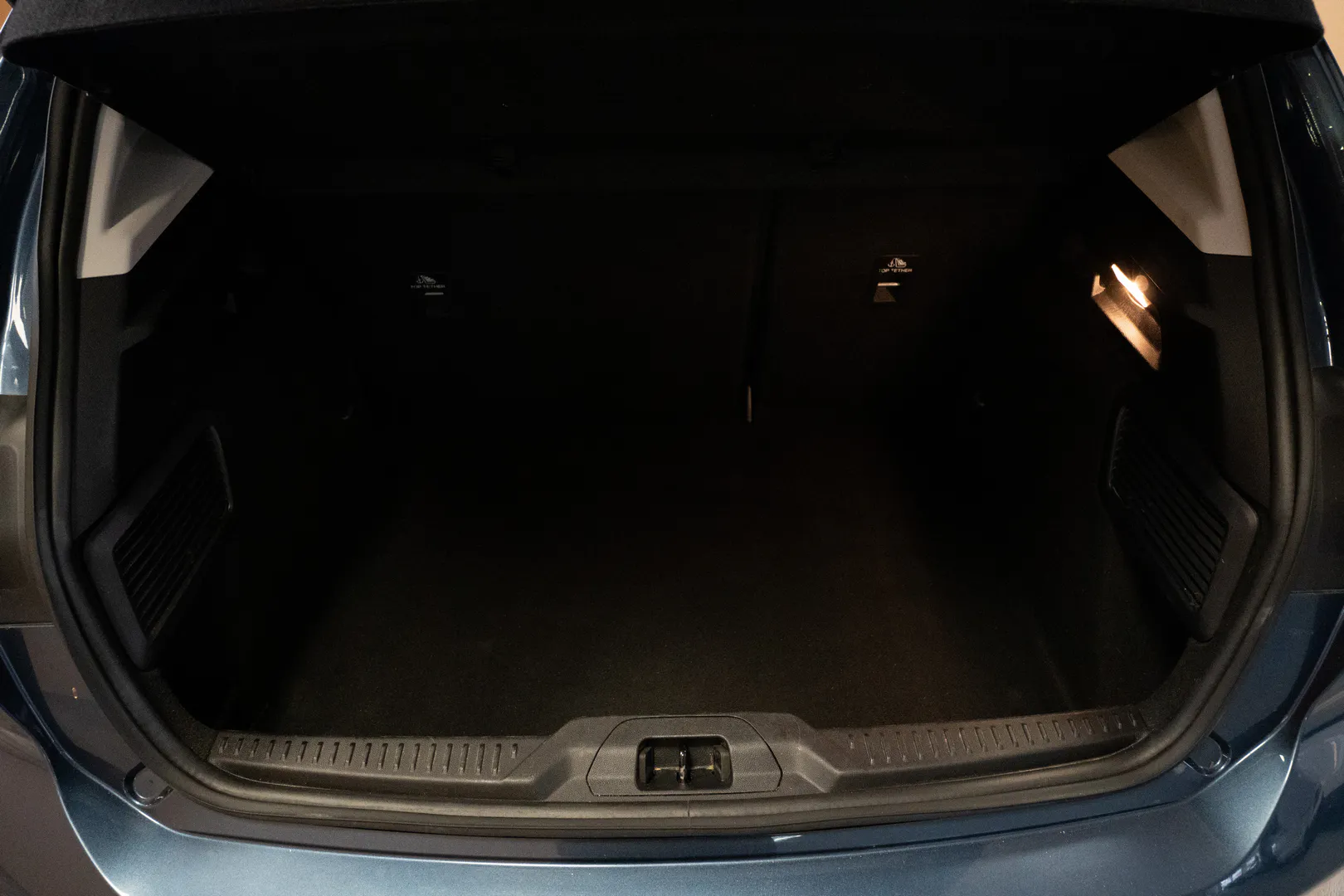 
								Ford Focus lleno									