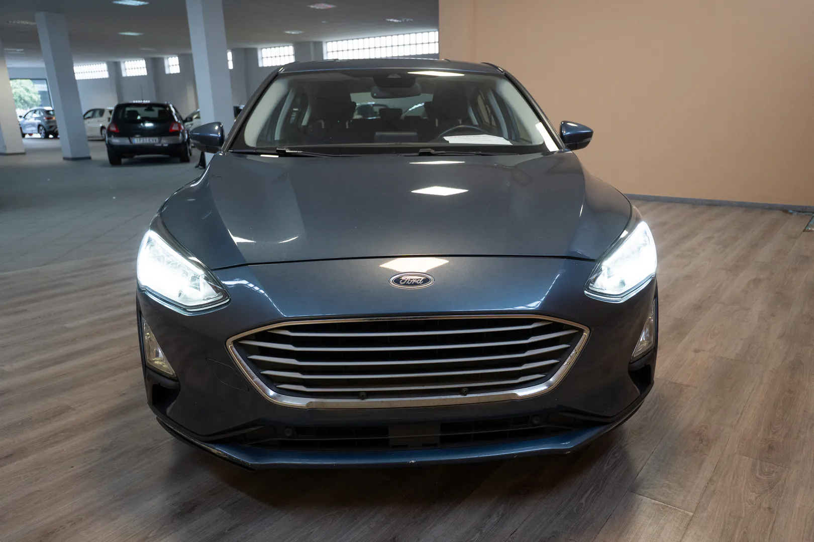 
								Ford Focus lleno									