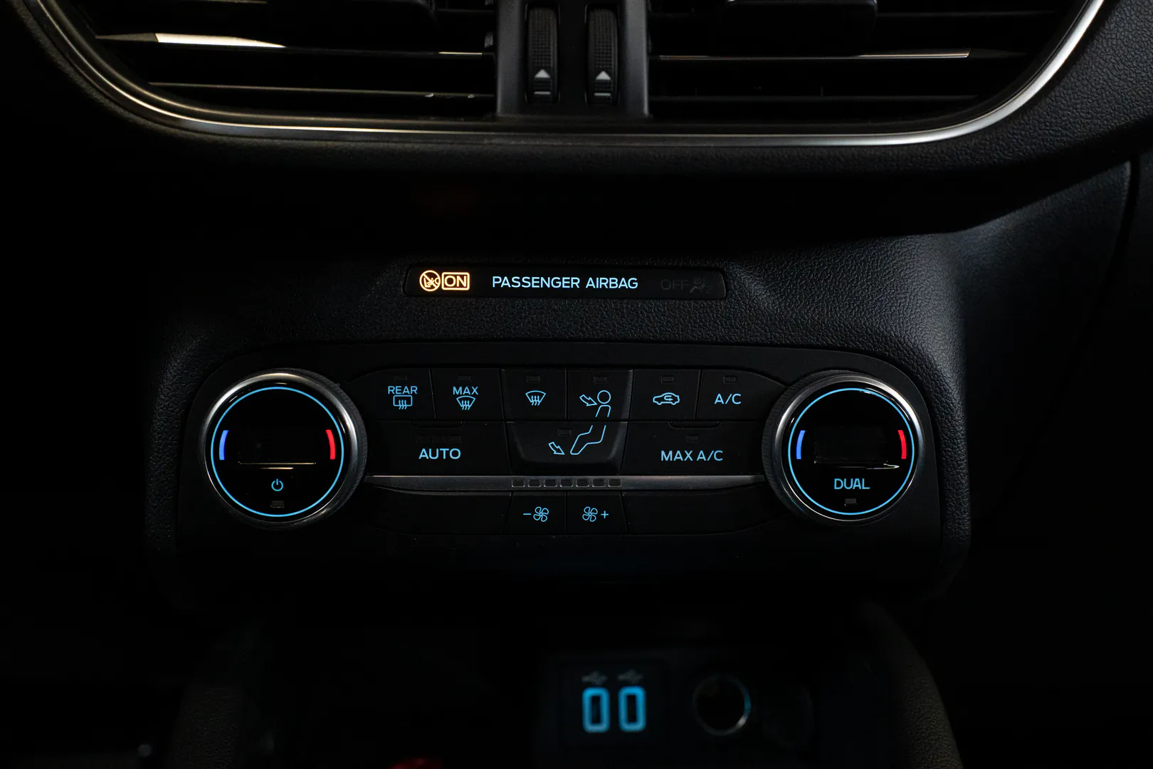 
								Ford Kuga lleno									
