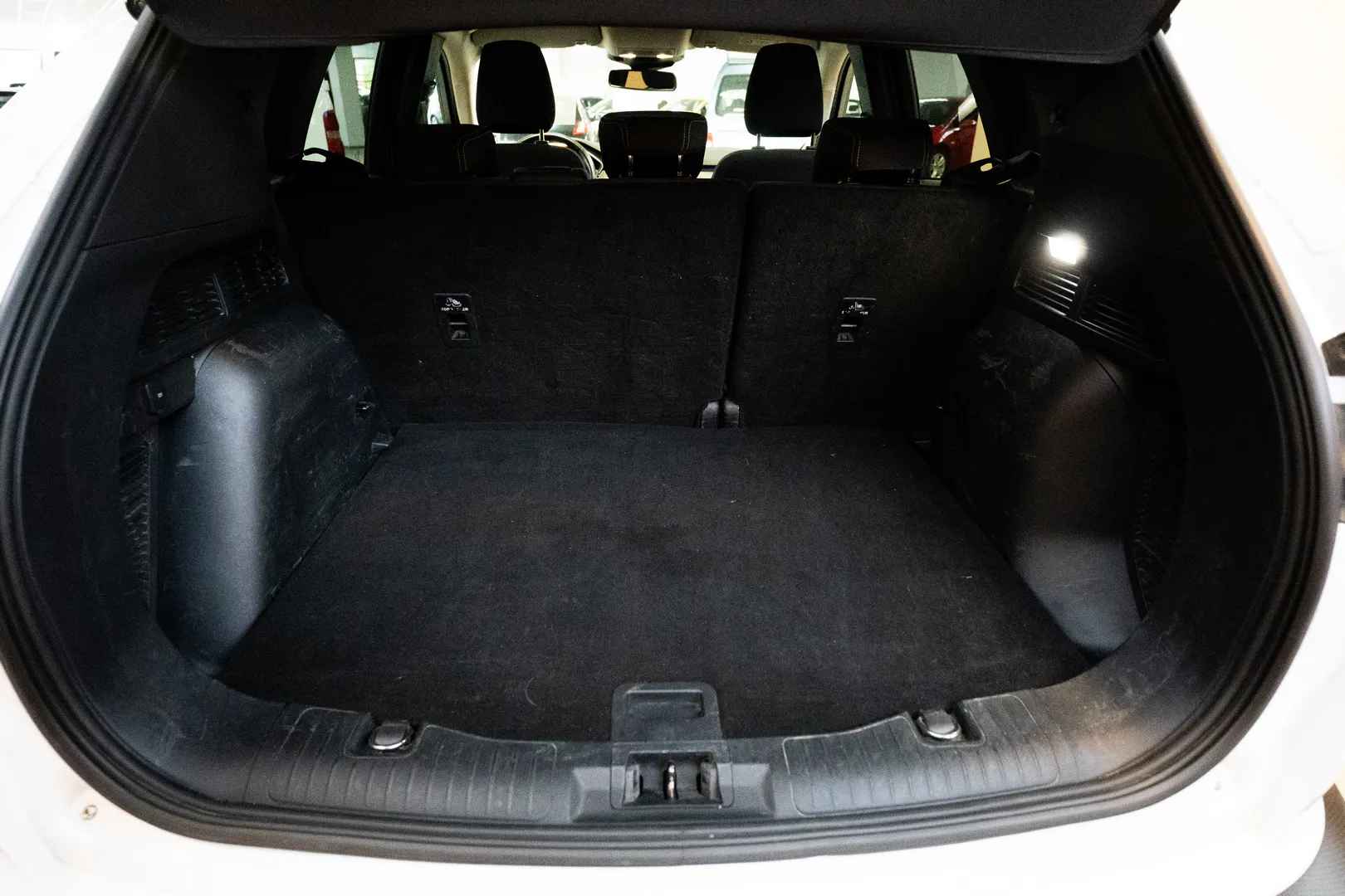 
								Ford Kuga lleno									