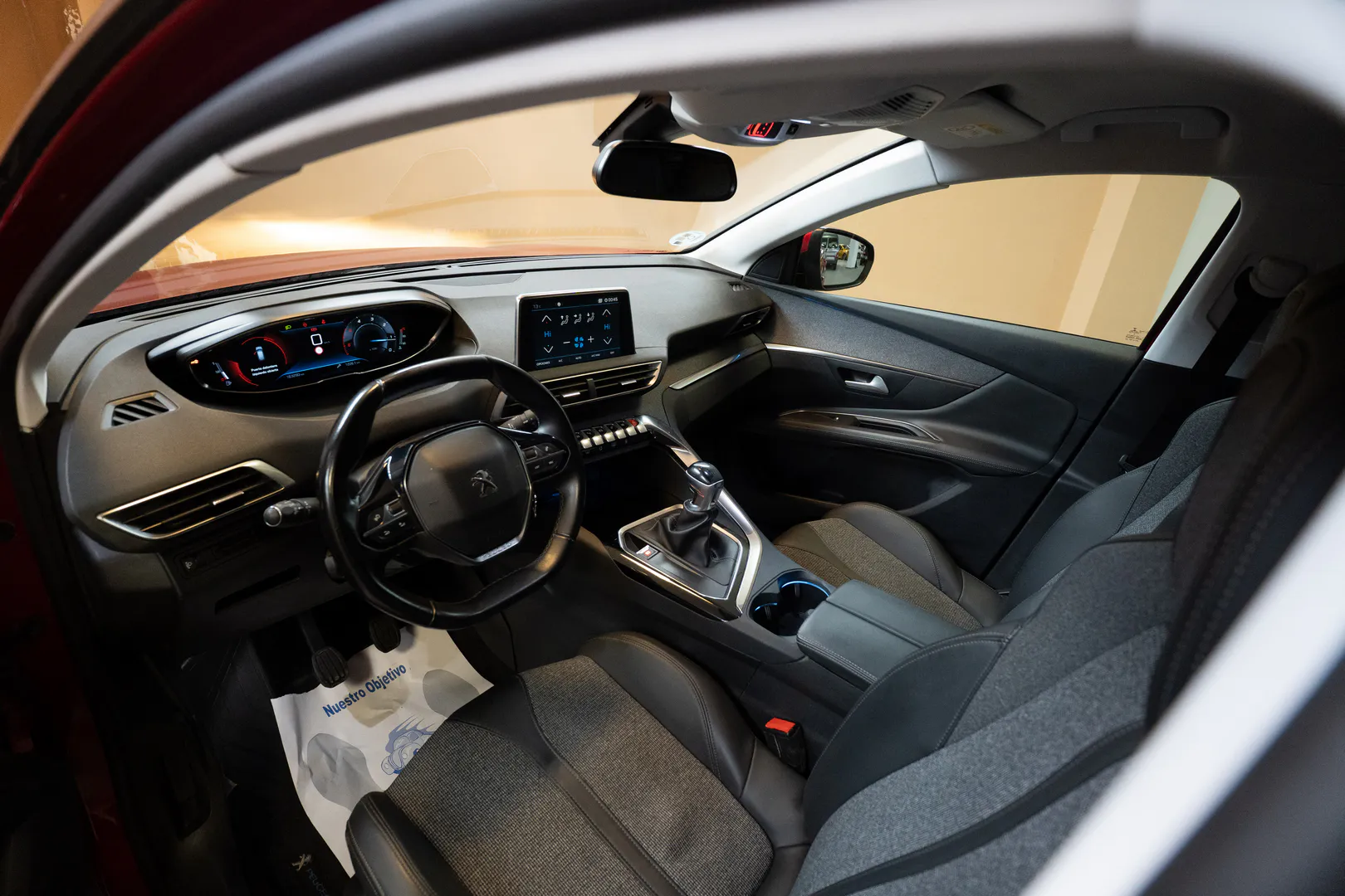 
								Peugeot 3008 Allure lleno									