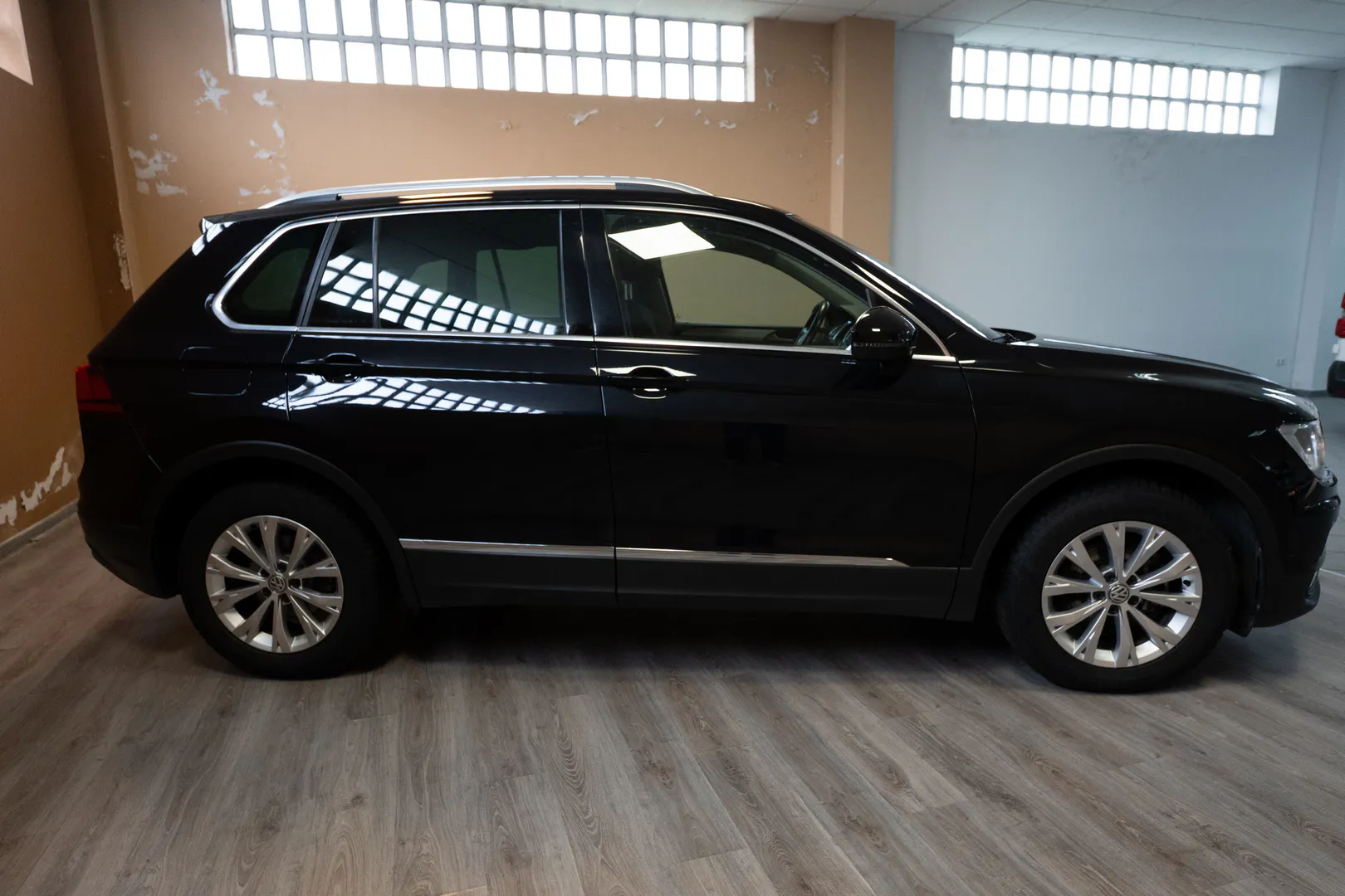 
								Volkswagen Tiguan lleno									