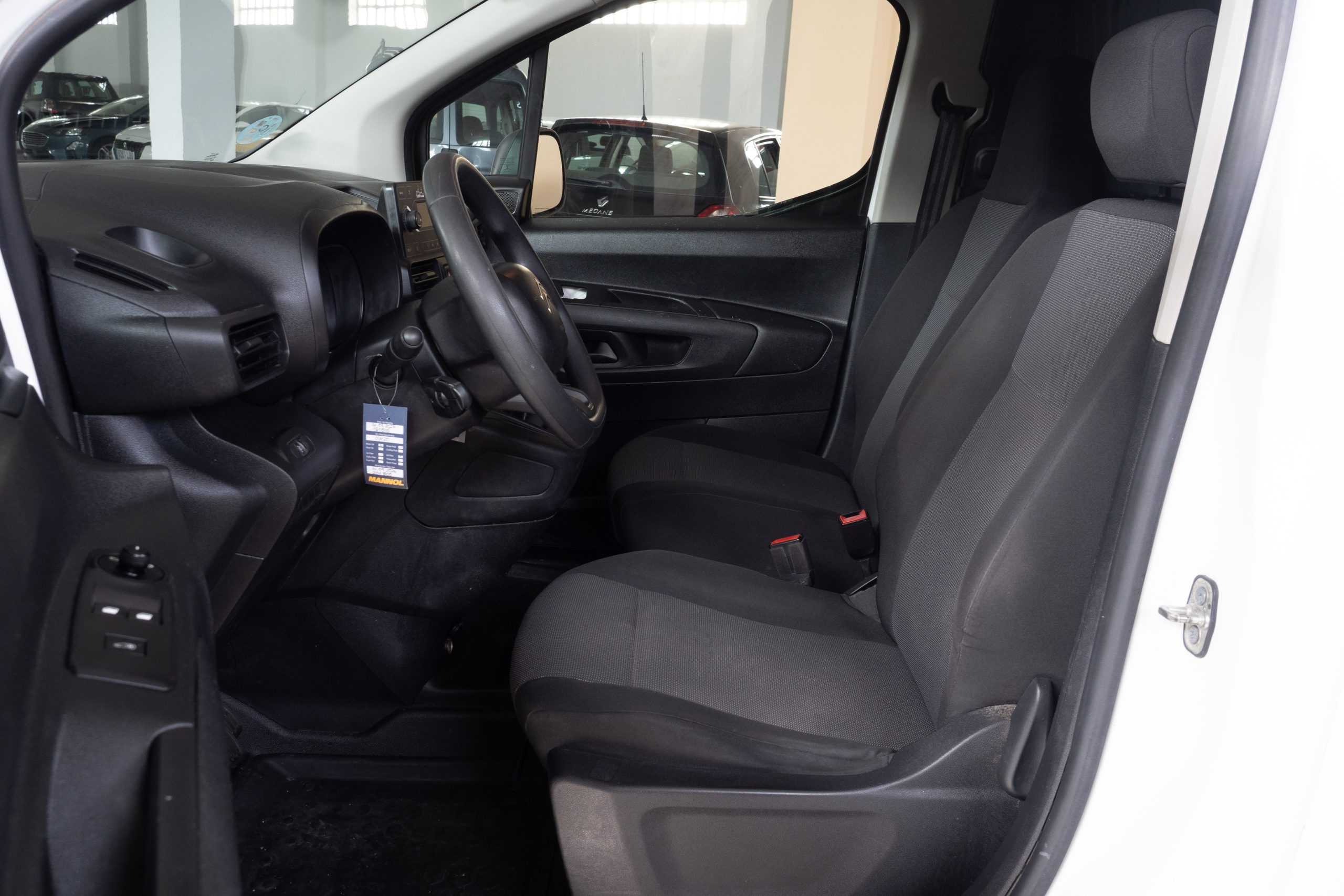 
								CITROEN BERLINGO lleno									