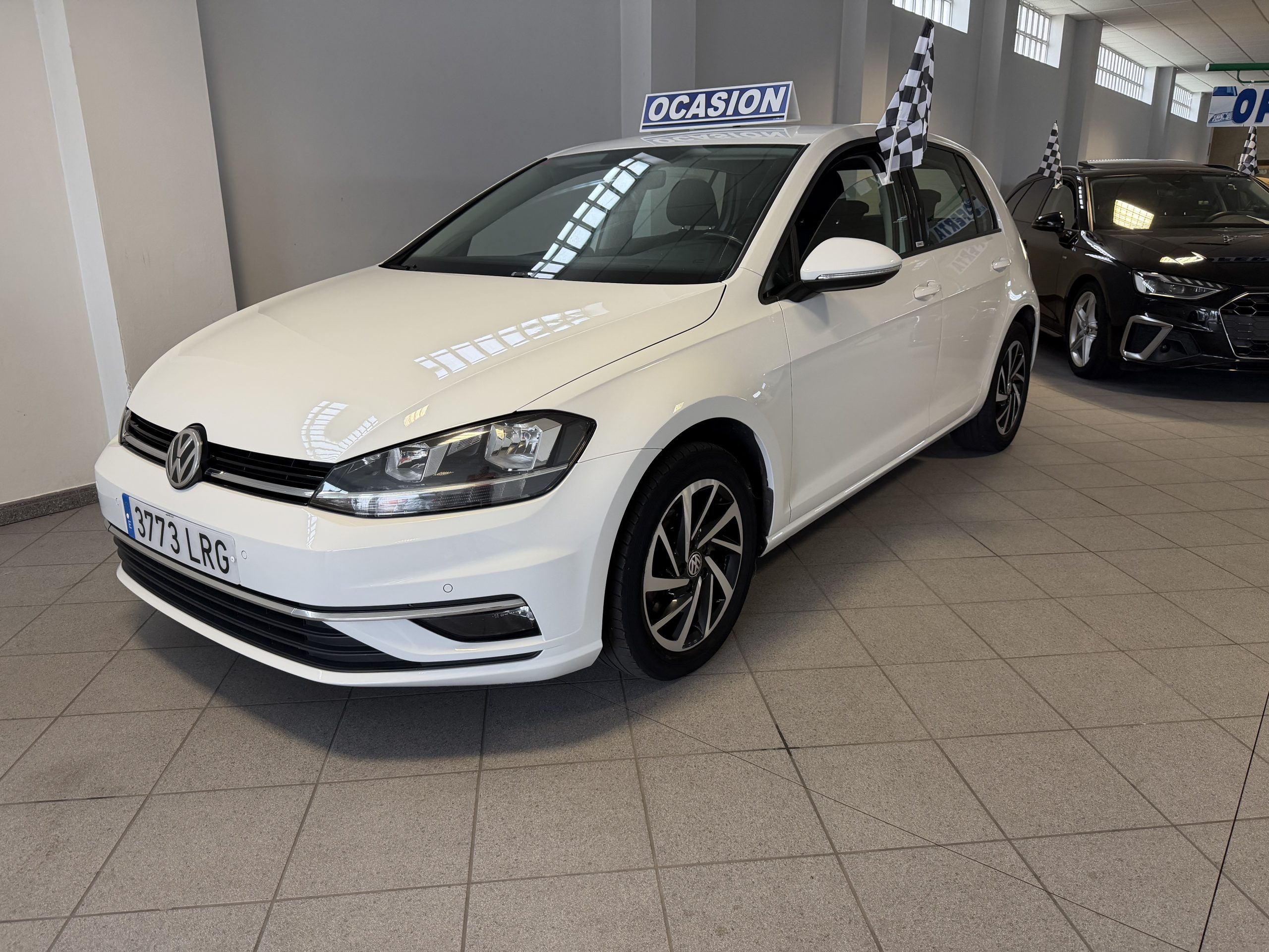 VOLKSWAGEN GOLF 1.6 TDI 115